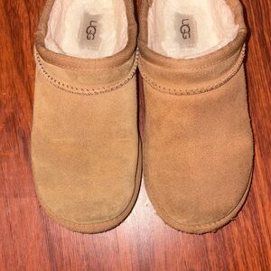 UGG Kids Moccasins in Tan